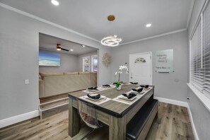 Dining - Tampa Retreat with Heated In-Ground Pool & Spa (Tampa)