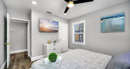 Heated Pool & Spa, Sleeps 8, South Tampa | 5 Min to MacDill AFB