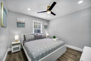 2 bedrooms, iron/ironing board, WiFi, bed sheets - Tampa Retreat with Heated In-Ground Pool & Spa (Tampa)