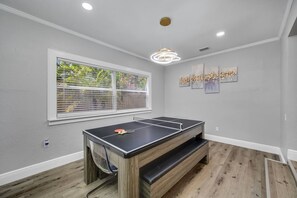 Game room - Tampa Retreat with Heated In-Ground Pool & Spa (Tampa)