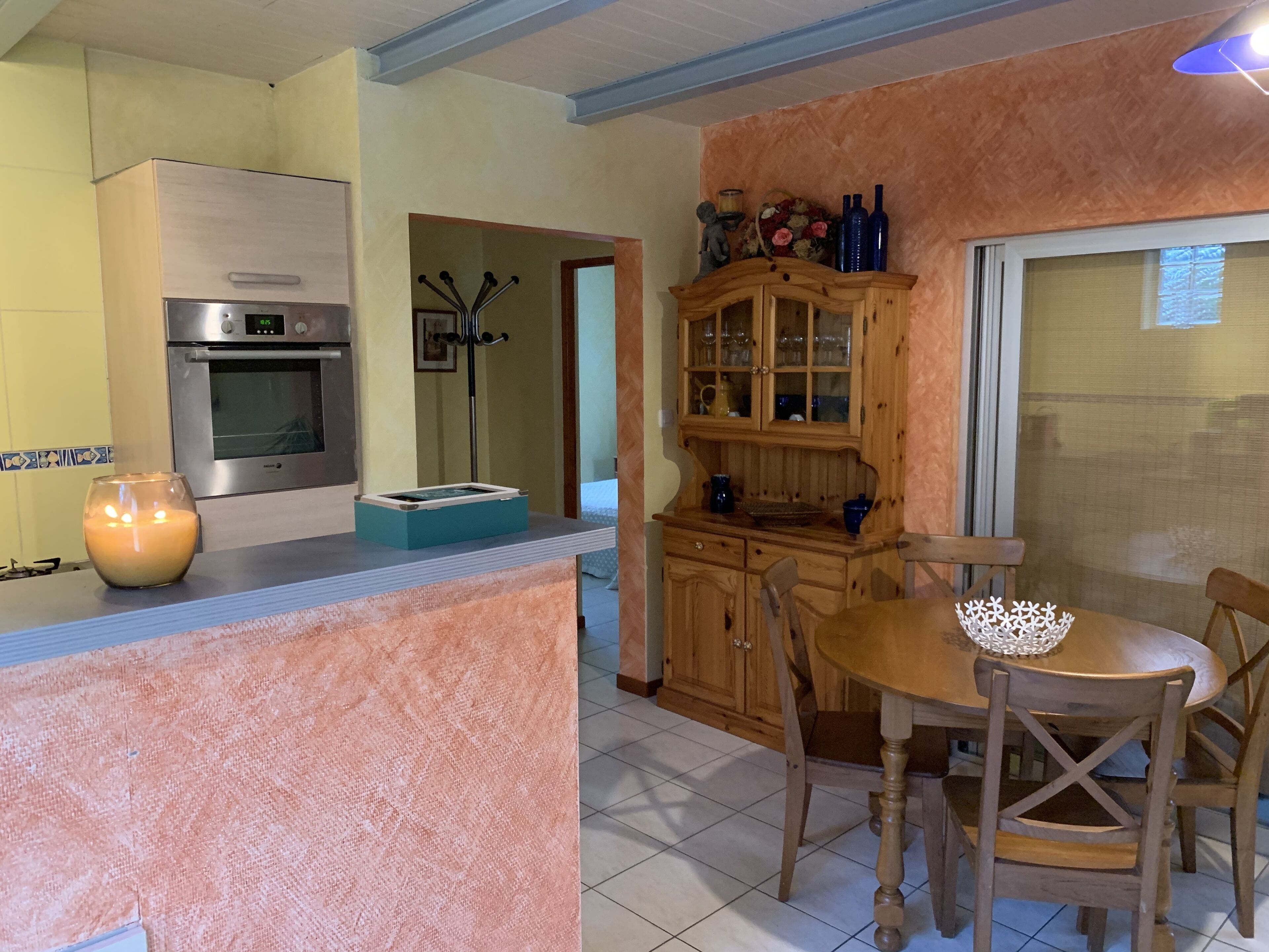 Gîte 50 m2 Pour 4 Pers sur 100 m2 Jardin Privé Avec SPA de mai a Septembre