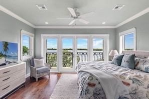 Room - Point of View (Captiva)