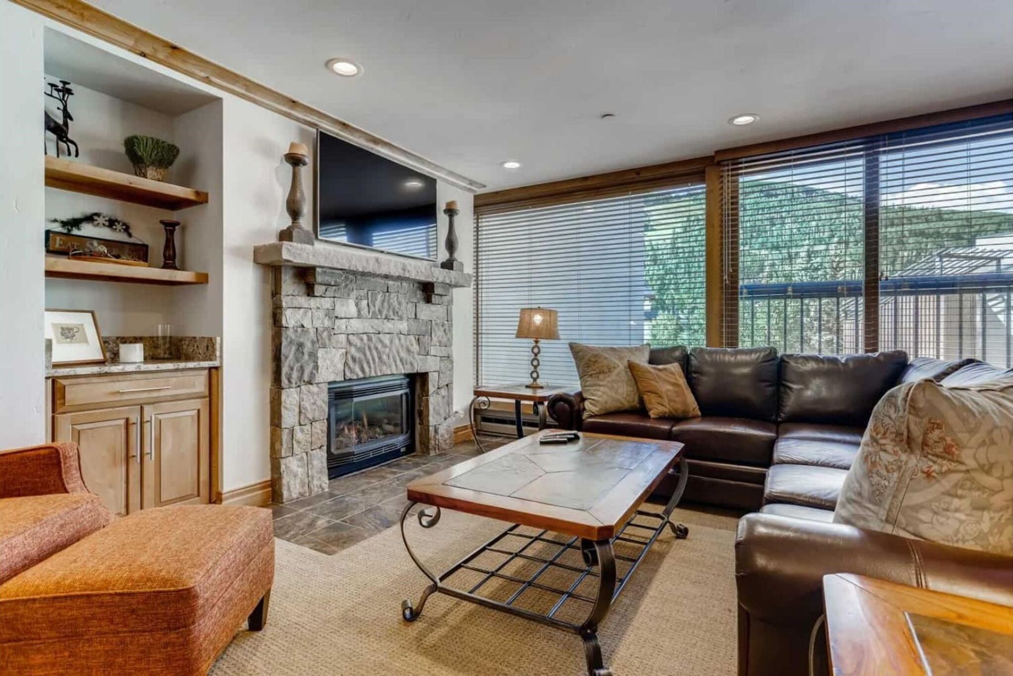 VB | 3 BR Condo in Lionshead - Pool, Hot Tub