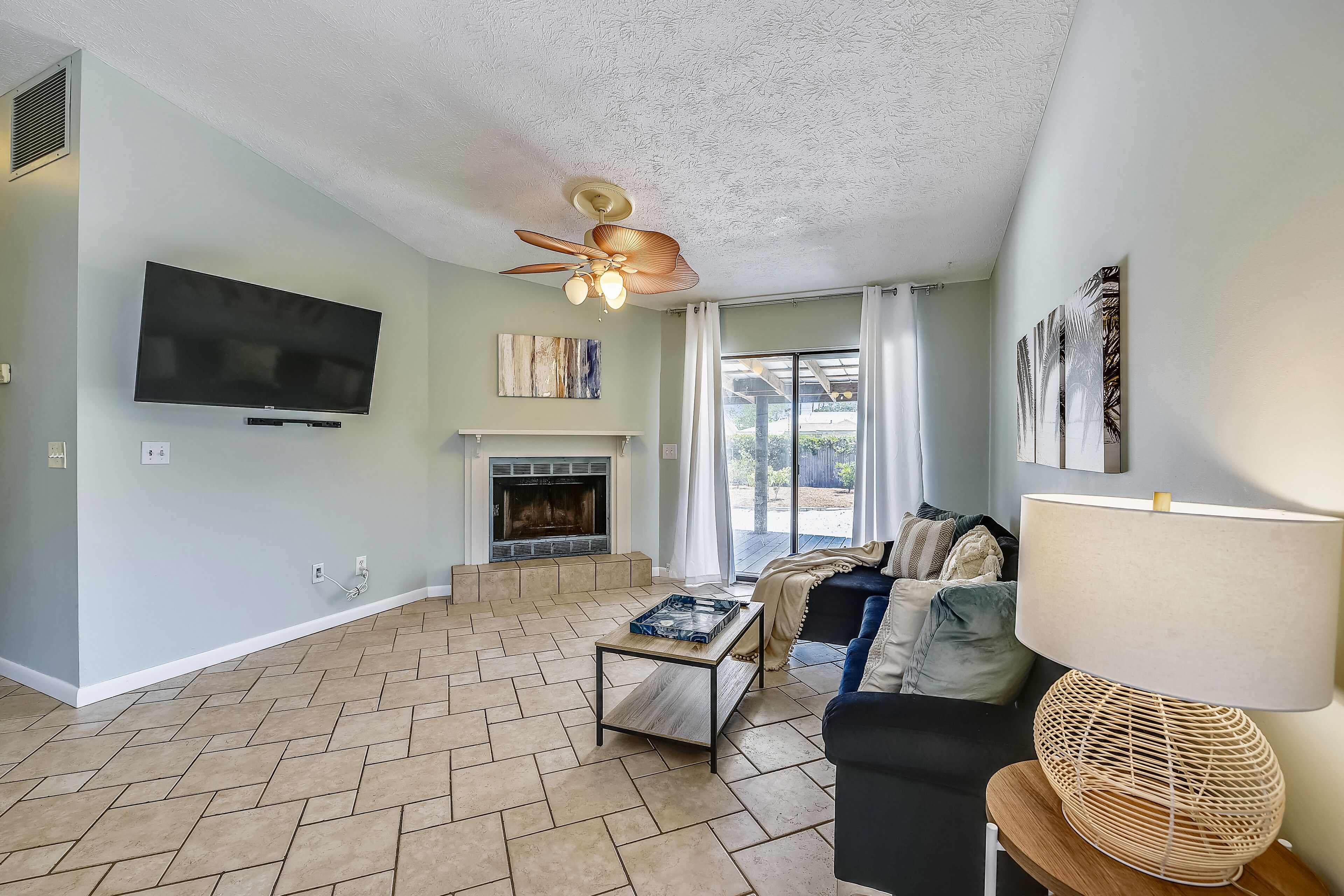 🐾Dog Friendly. 5 min from State Park. Free Tkt for Grand Mere Cruise!🐾