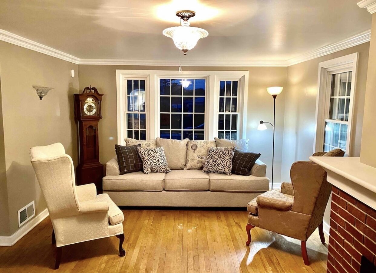 Beautiful Home in the Heart of Manheim walking distance to restaurants & Bars