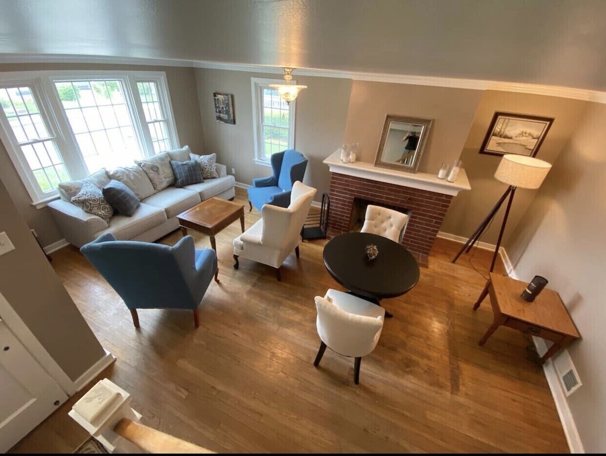 Beautiful Home in the Heart of Manheim walking distance to restaurants & Bars