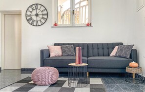 Smart TV - Gorgeous home in Rukavac with WiFi (Rukavac)