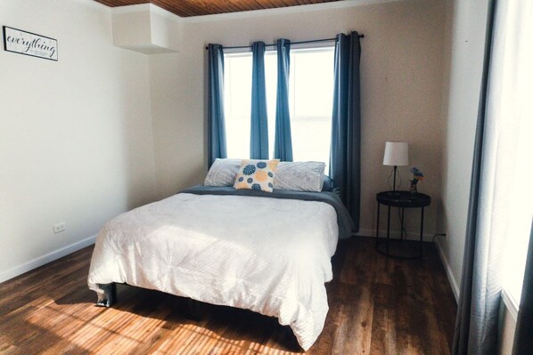 3 bedrooms, iron/ironing board, free WiFi, bed sheets