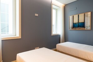 1 habitación, tabla de planchar con plancha, internet y ropa de cama 
