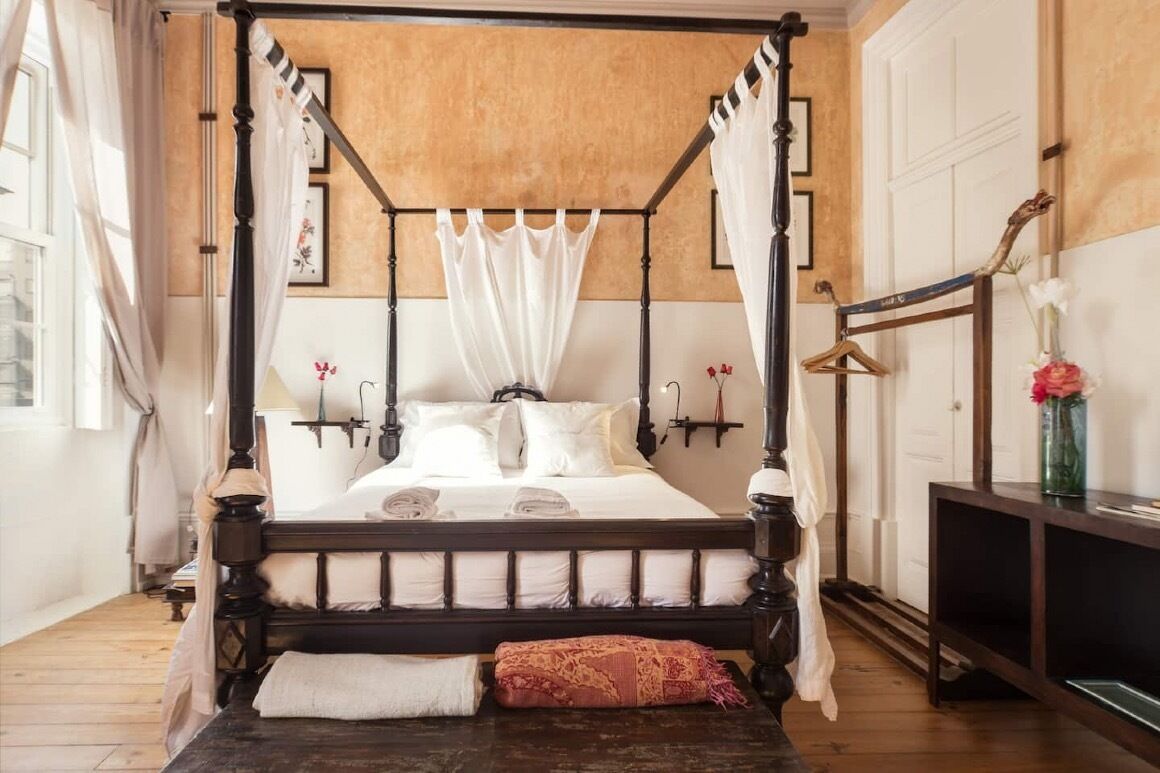 2 bedrooms, iron/ironing board, Internet, bed sheets