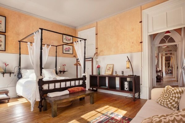 2 chambres, fer et planche à repasser, accès à Internet, literie fournie