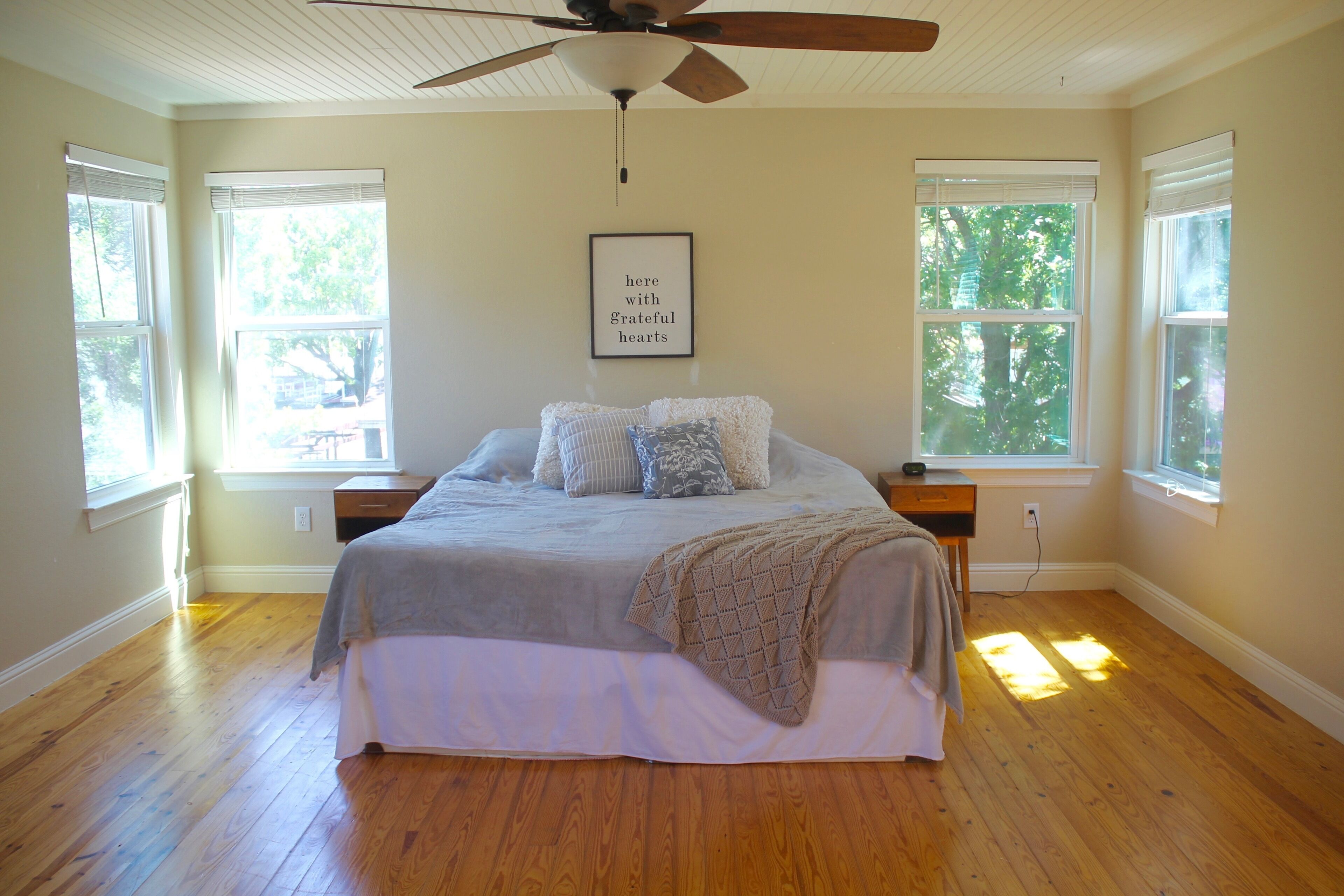 Lakefront Guest Suite- Private Entrance 