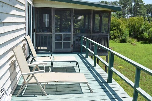 Cedarfield- Close to Beach. Shared Community Water Access.