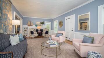 Smart TV, offices, computer monitors