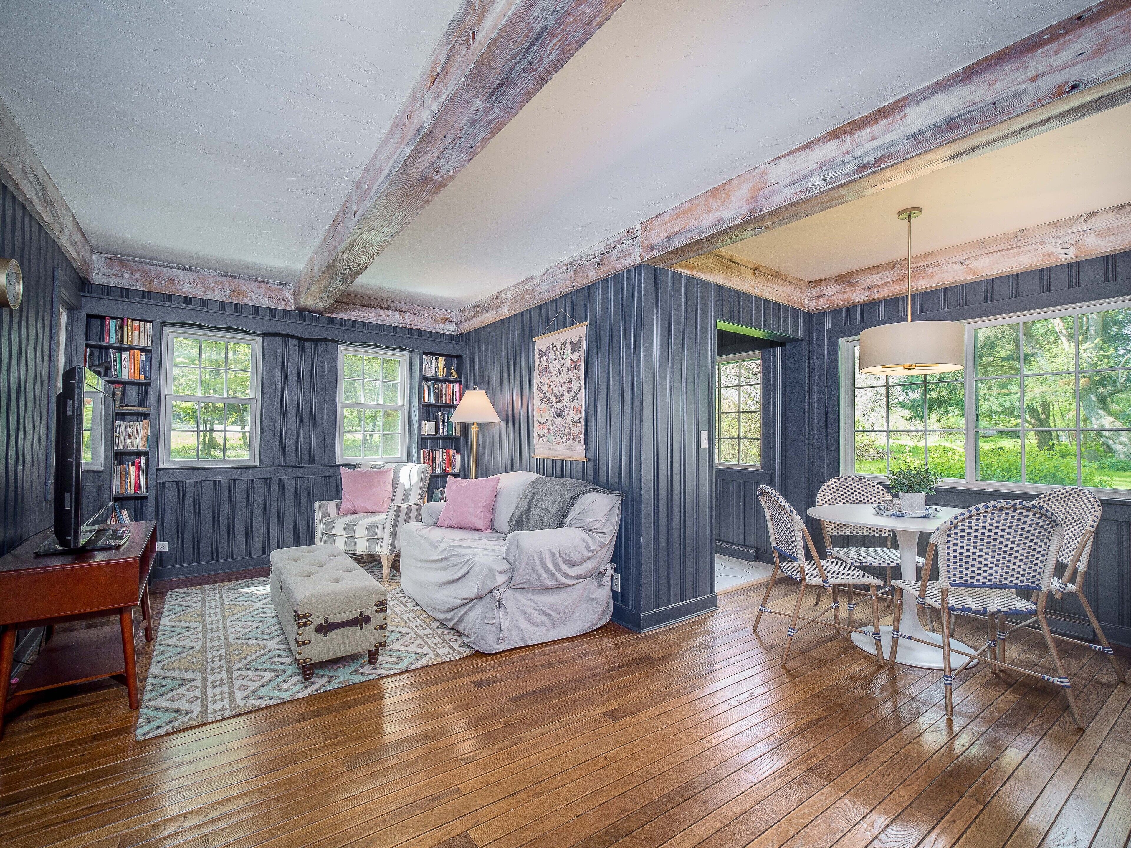 Renovated Farmhouse w/ Private Dock on 1.5 acres!