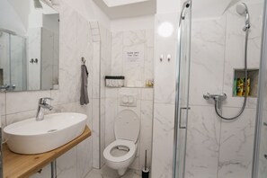 Bathroom - 162 steps to the main square (Ljubljana)