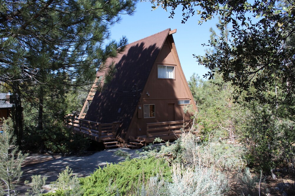 Happy Quail A Frame cabin