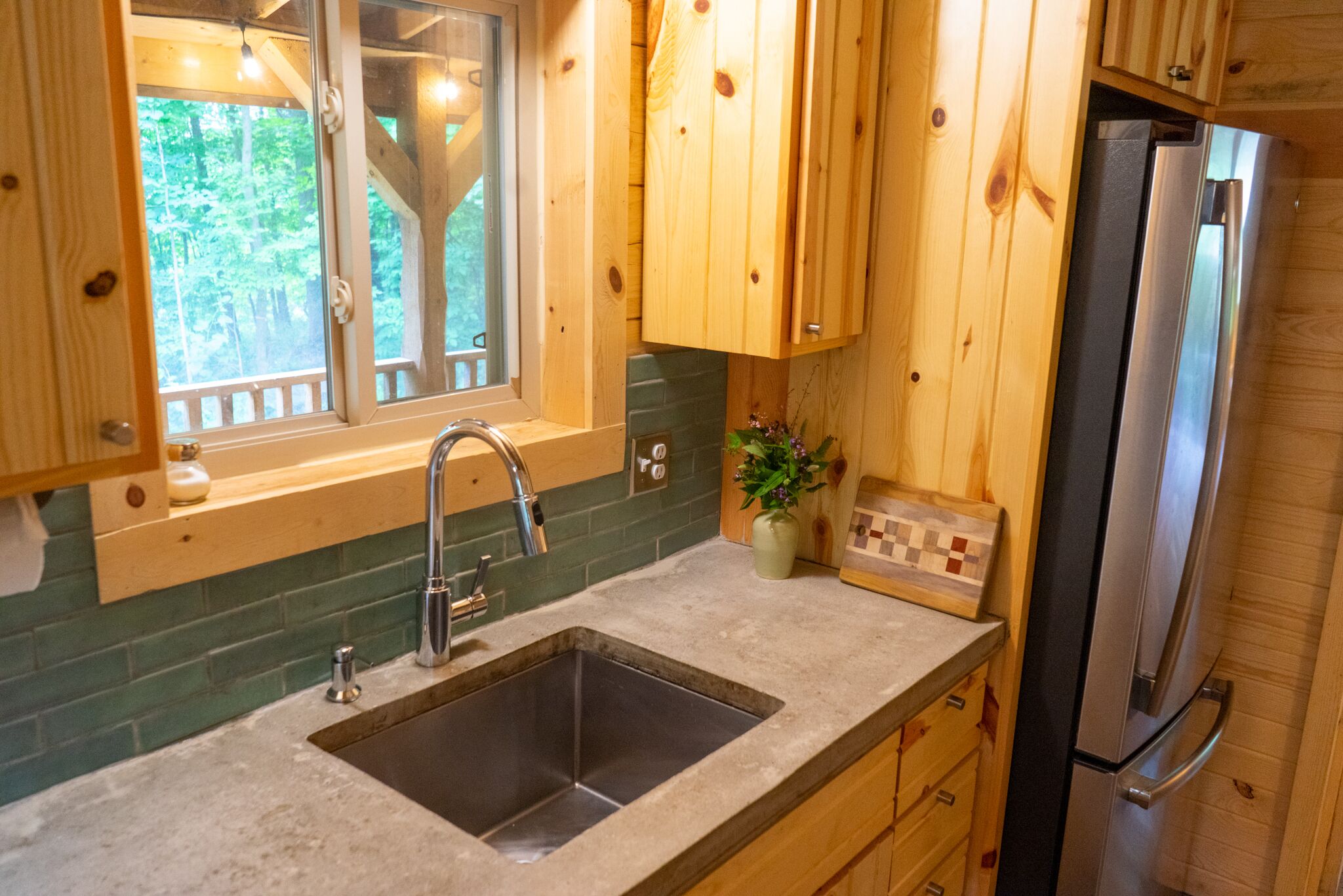 Vireo Cabin at Driftless Creek