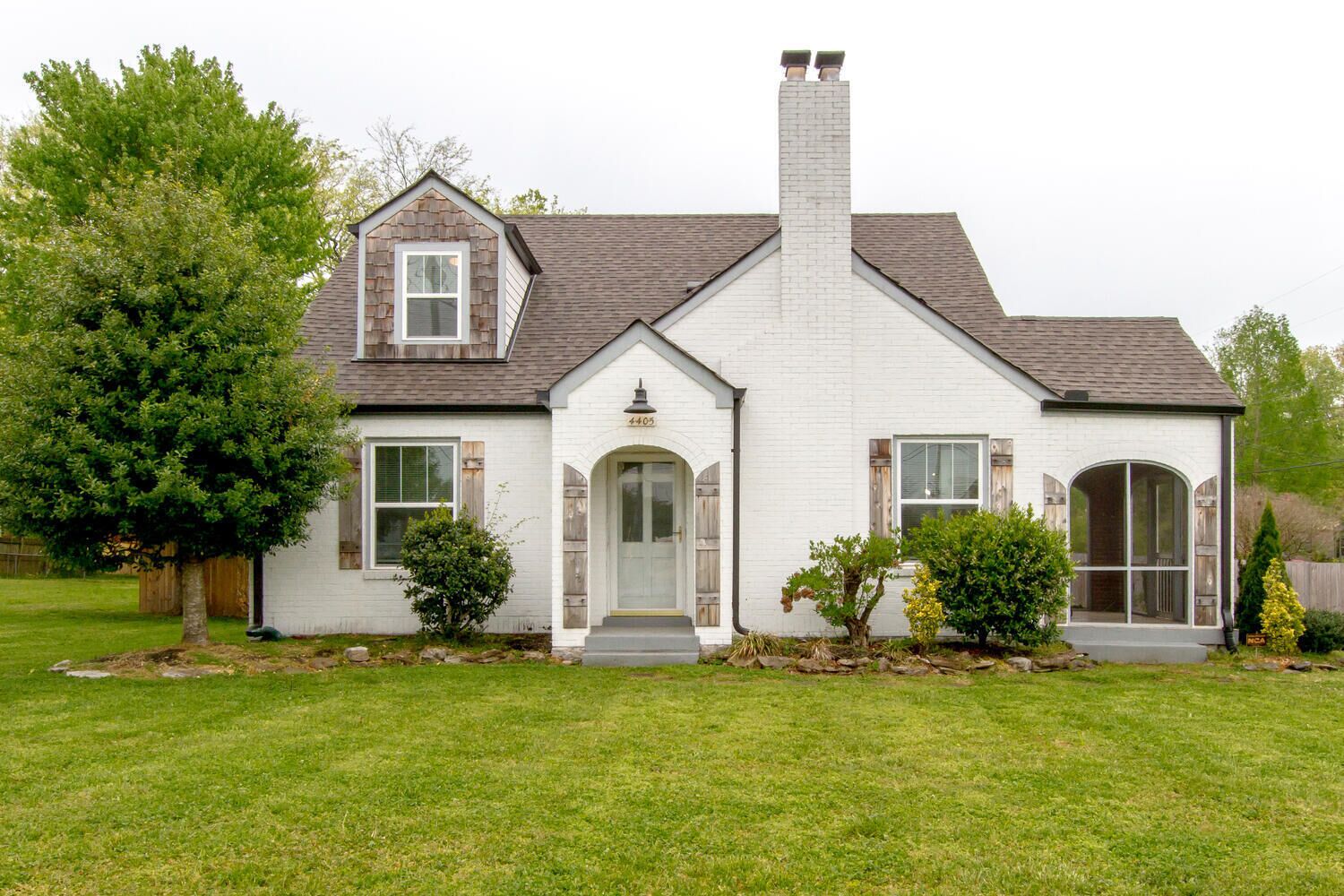 Music City Estate - Large Private Backyard