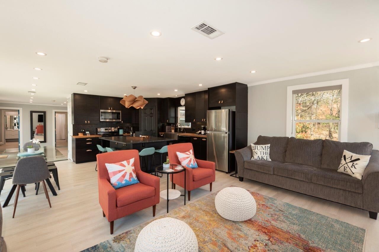 Newly Remodeled 4BR Lake Texoma Retreat - 5 Min to Boat Ramp on Wooded 1/2 Acre!