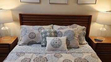 2 bedrooms, desk, free WiFi, bed sheets