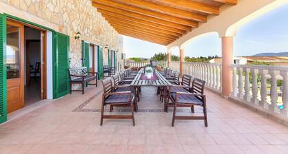 Vacation Home Can Grau with Pool & Wi-Fi