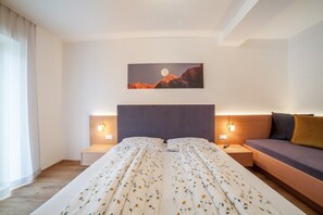 1 bedroom, free WiFi, bed sheets