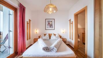 1 bedroom, free WiFi, bed sheets