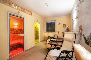 Spa - Apartment "Haus Hohenrain 3" with Mountain View, Pool, Wi-Fi, Terrace & Garden (Schenna)