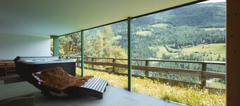 Apartment "Archehof Hochzirm - Anton" with Mountain View, Sauna & Terrace