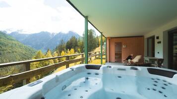 Bain à remous extérieur