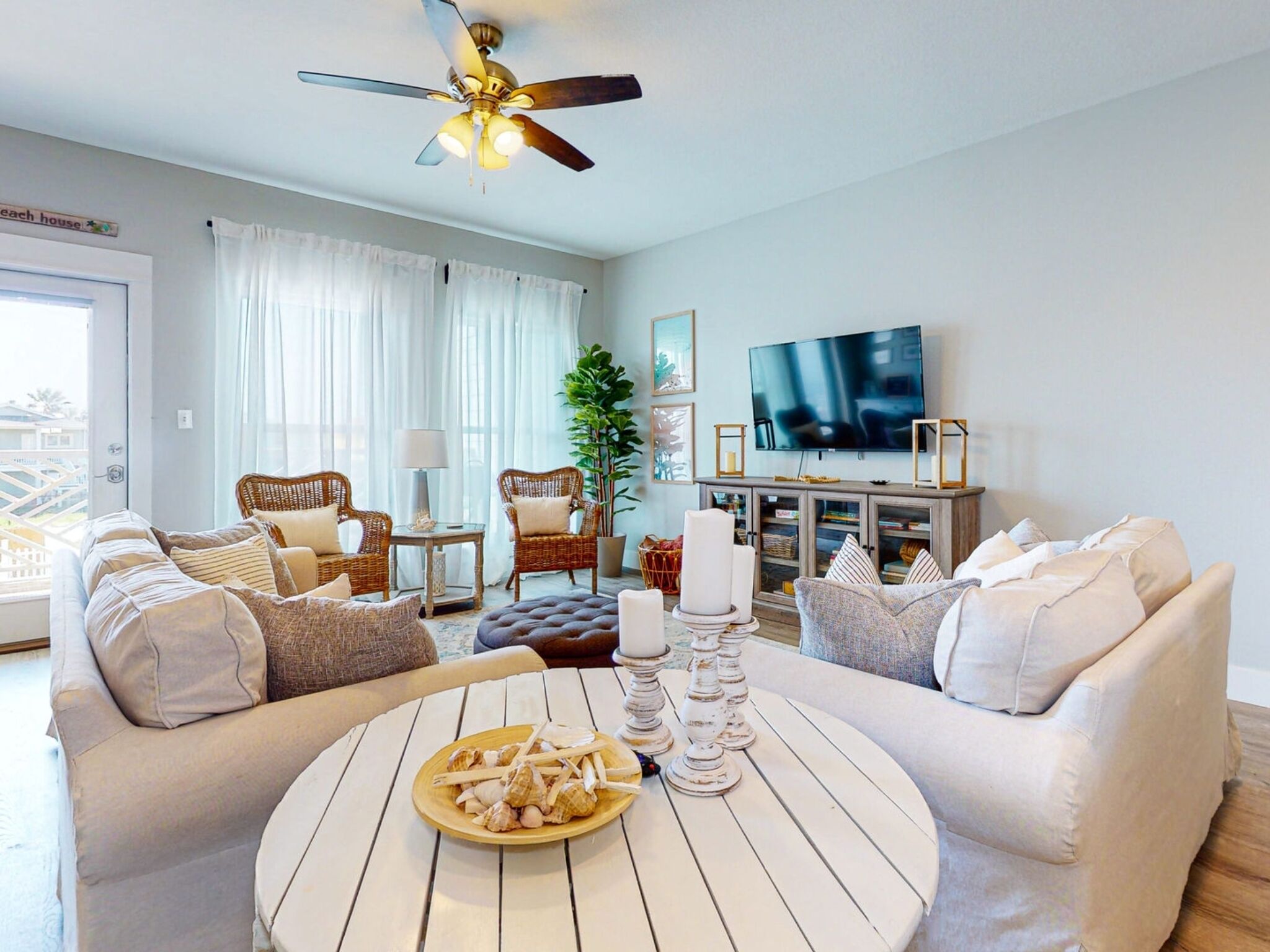 TF3  Stylish Townhome, Partial Gulf Views and Close to the Beach, Golf Cart Accessible