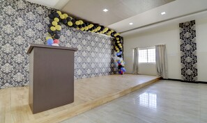 Banquet hall - Treebo Orchid, 2.5 kms to Mahatma Gandhi Park (Chikkamagaluru)