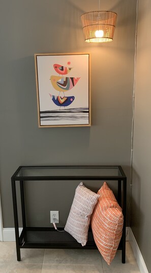 Interior - Citrus Cottage in Old Town Orange near Chapman U & Disneyland  (Orange)