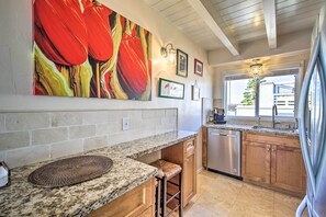 Fridge, microwave, stovetop, dishwasher - San Diego Hub w/ Bay Views - 1 Block to Beach! (San Diego)