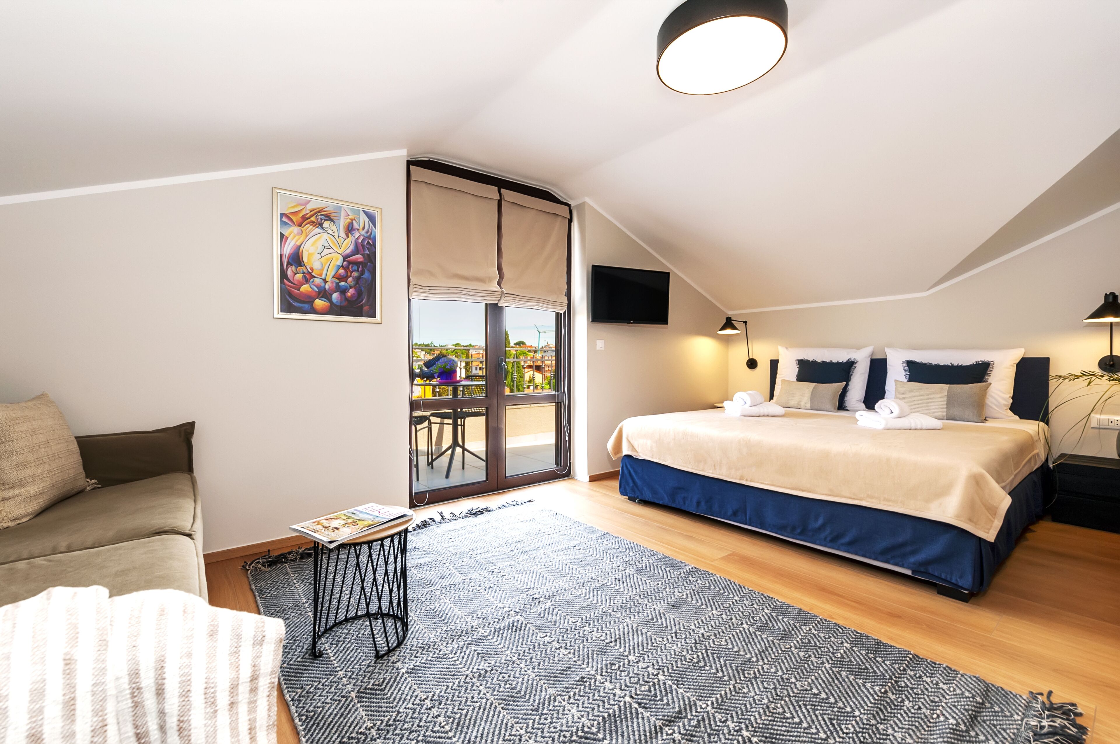 In-room safe, desk, iron/ironing board, free WiFi