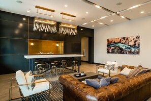 Interior - Skyview Penthouse- Luxury penthouse in downtown Bozeman with 30 night minimum (Bozeman)