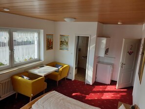 1 bedroom, in-room safe, WiFi, bed sheets