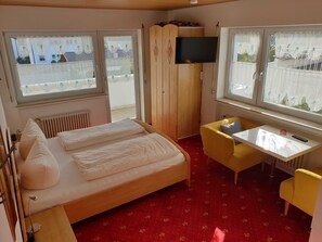 1 bedroom, in-room safe, WiFi, bed sheets - Doppelzimmer 2 - Gästehaus am Lindenweg (Meersburg)