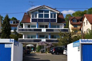 Exterior - Doppelzimmer 2 - Gästehaus am Lindenweg (Meersburg)