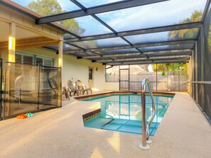 Piscina all'aperto, una piscina riscaldata