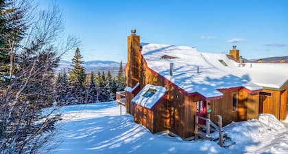 Saddleback - Rock Pond Condo 83 - ski in , ski out location