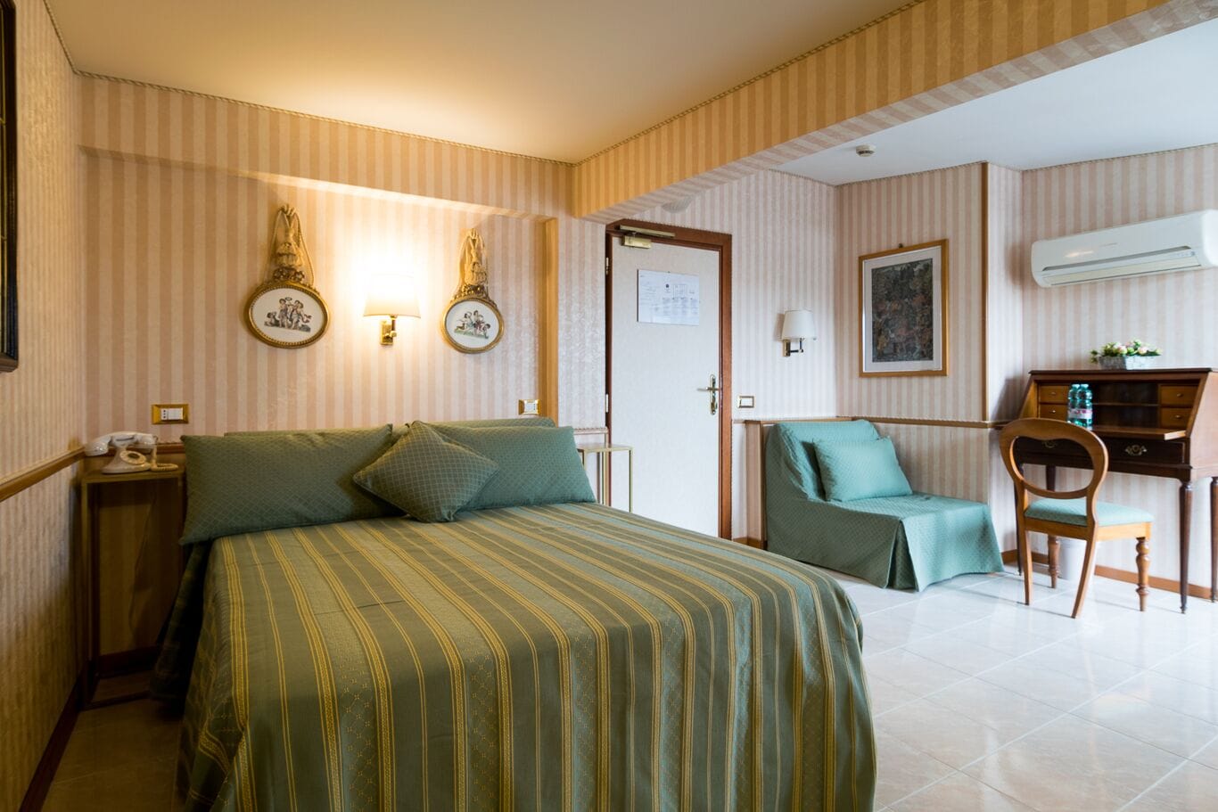 City Studio Suite, Terrace