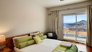 4 bedrooms, iron/ironing board, travel cot, free WiFi