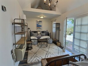 4 sovrum, skrivbord, strykjärn/strykbräda och gratis wi-fi