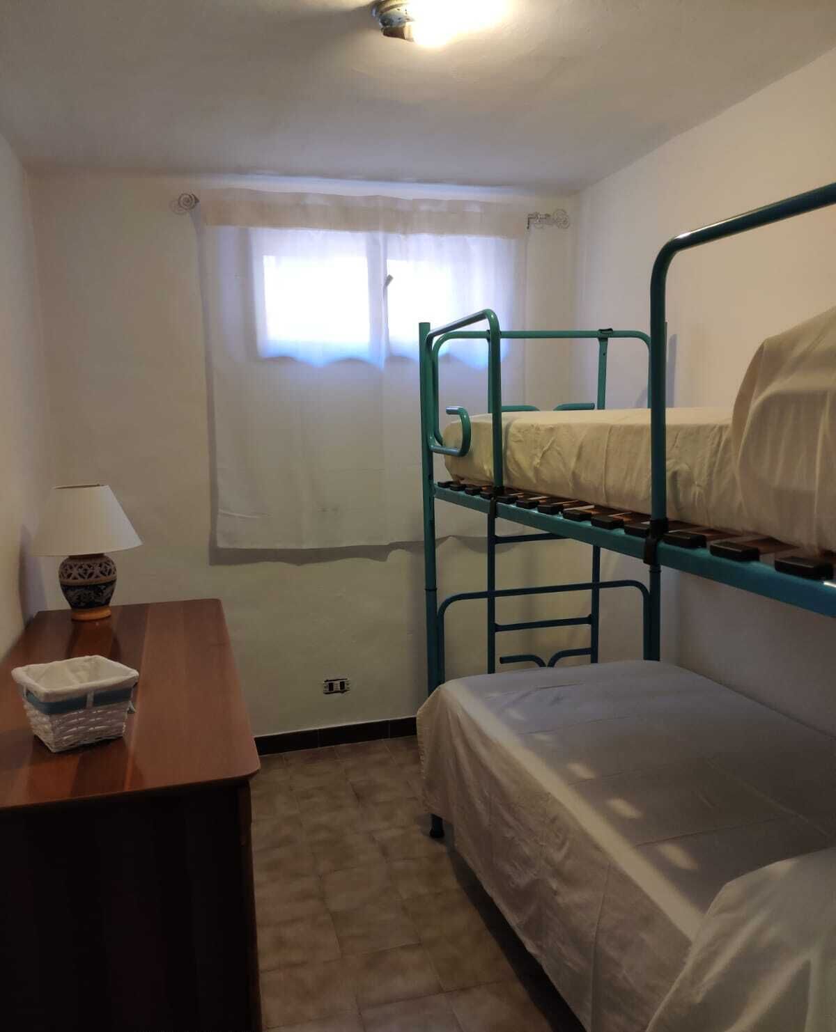 3 chambres, fer et planche à repasser, draps fournis