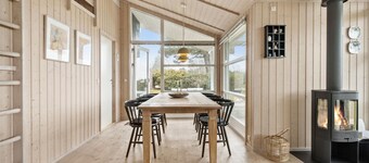 Awesome home in Græsted