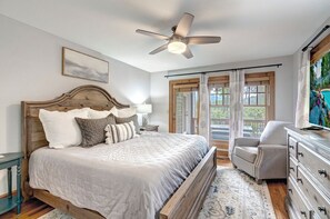 2 slaapkamers, een strijkplank/strijkijzer, gratis wifi, beddengoed