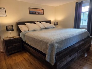 5 bedrooms, iron/ironing board, free WiFi, bed sheets