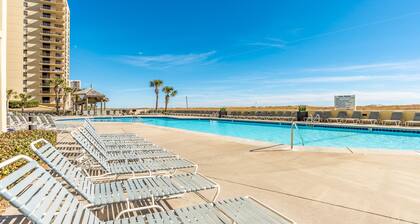 GROUND FLOOR!!! New to the Rental Market!!